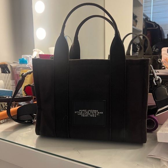 MARC JACOBS SMALL TOTE BAG - Picture 2 of 5